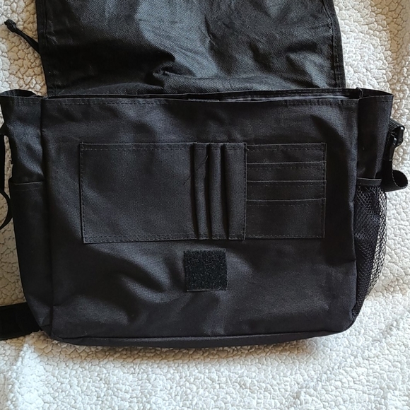 Blk & Blue generic book/ computer bag - Picture 4 of 7